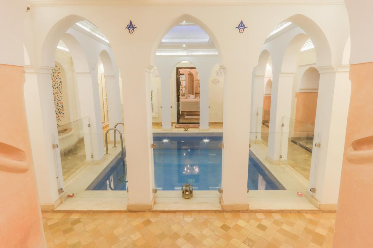 Riad Palais Des Princesses & Spa Marrakesh Esterno foto The hammam at the hotel