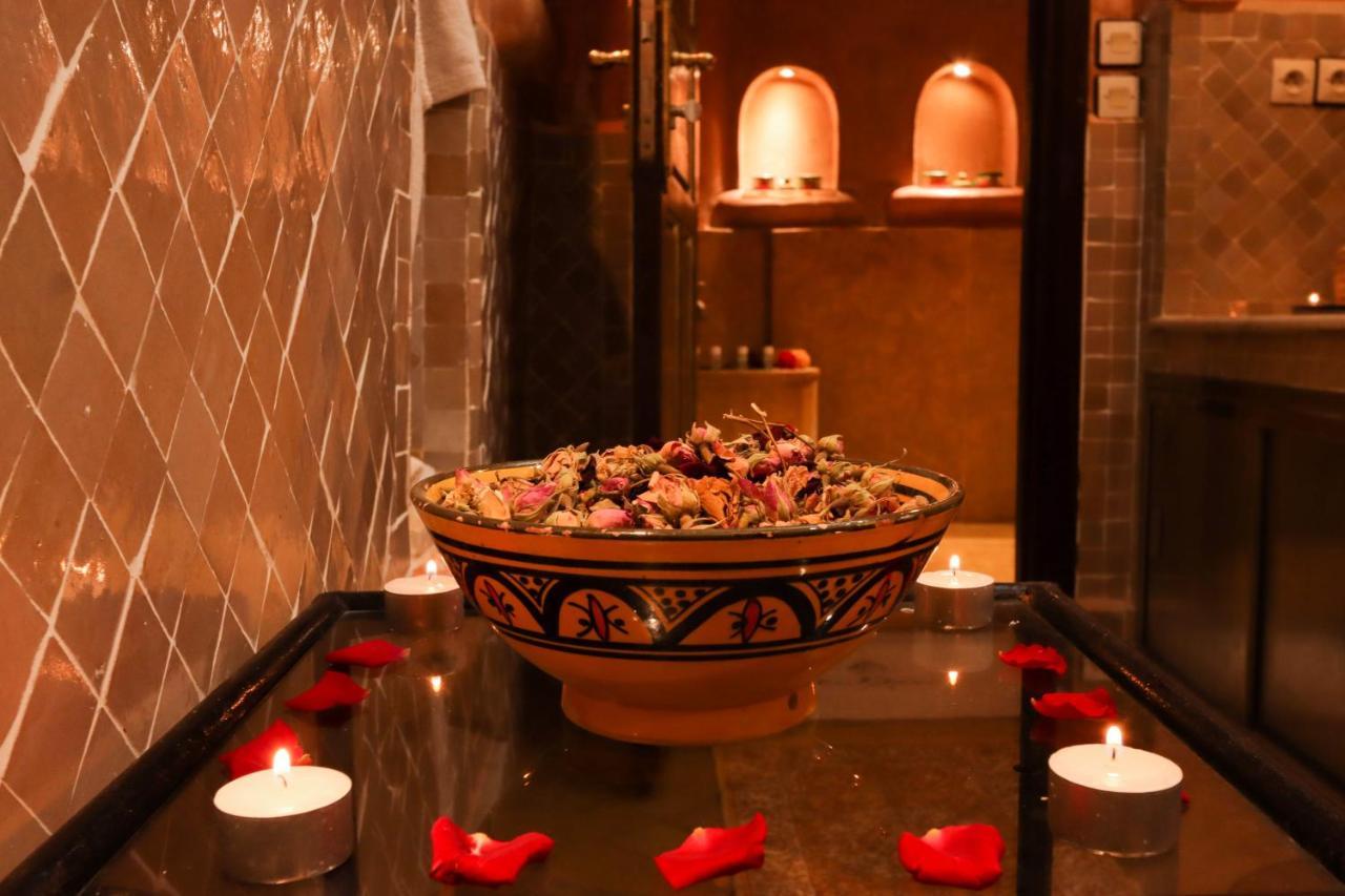 Riad Palais Des Princesses & Spa Marrakesh Esterno foto A hammam in Marrakech, Morocco