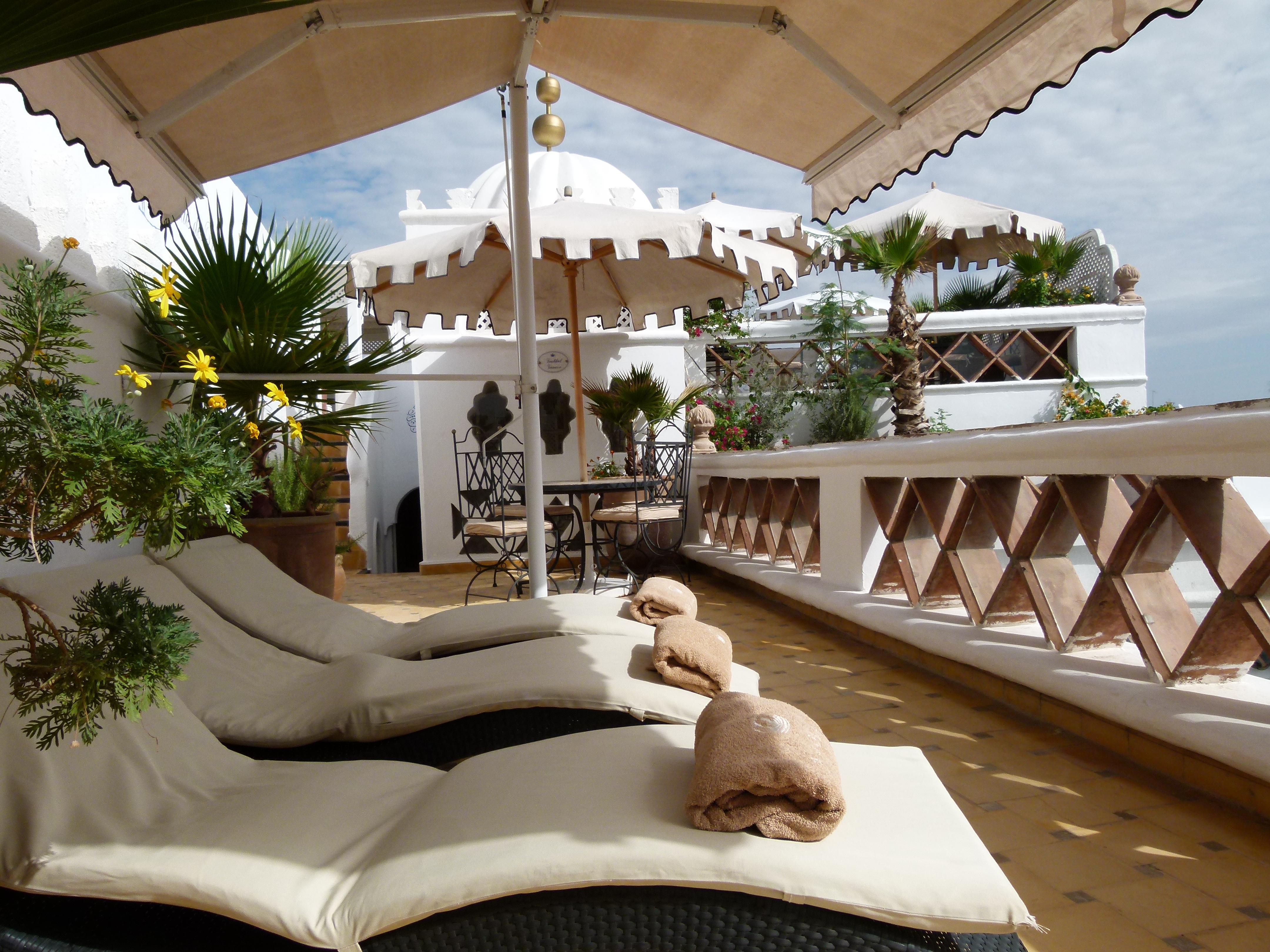 Riad Palais Des Princesses & Spa Marrakesh Esterno foto Roof terrace at the Hotel Plaza Athénée